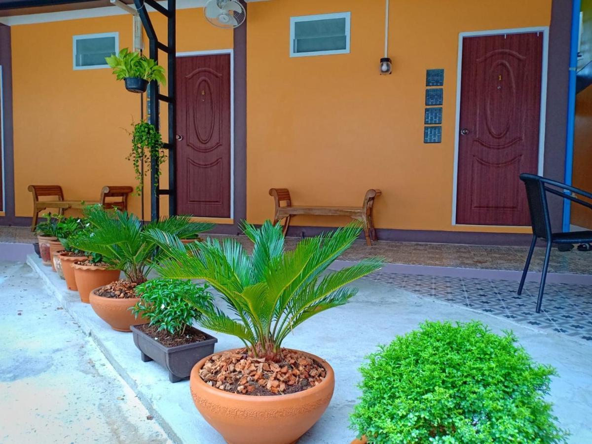 Siri Guesthouse Phra Nakhon Si Ayutthaya Exterior foto