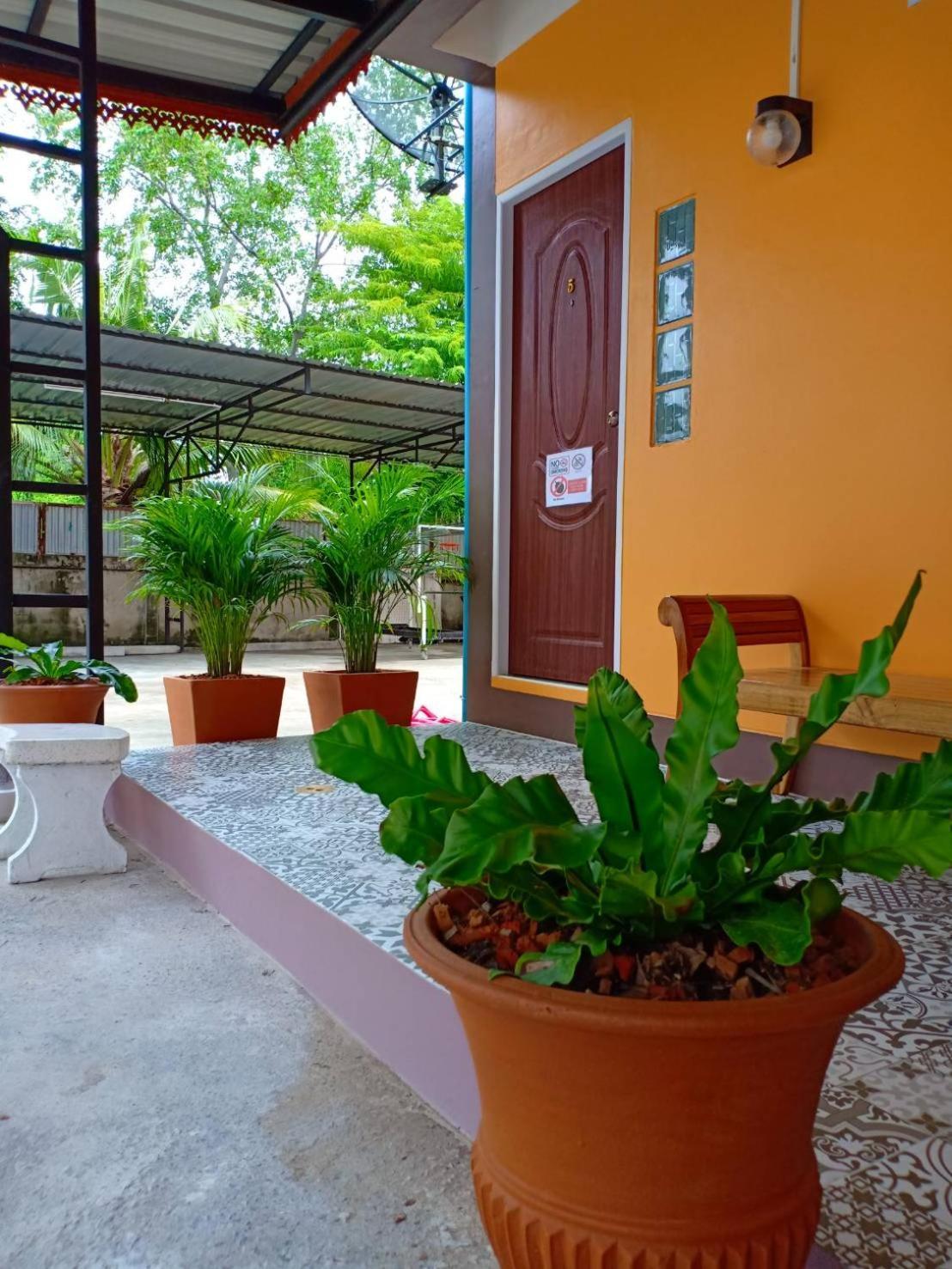 Siri Guesthouse Phra Nakhon Si Ayutthaya Exterior foto